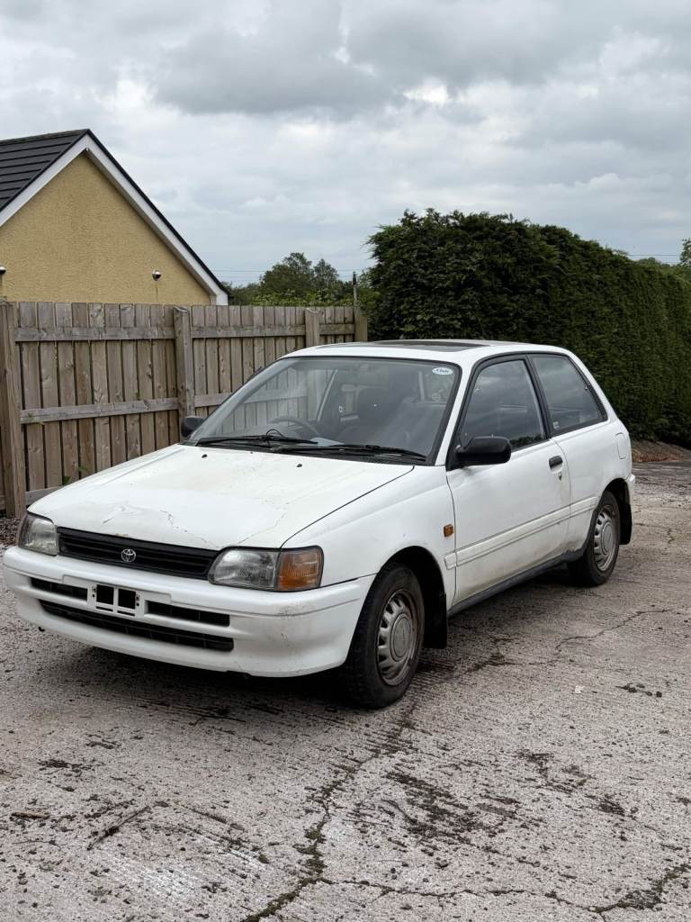 Toyota, STARLET, Hatchback, 1992, Manual, 999 (cc), 3 doors