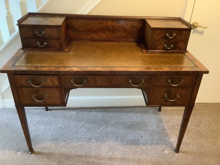 A FLAME MAHOGANY WRITING DESK 1910