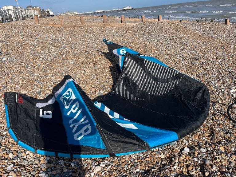 PLKB Swell Kitesurfing Kite 9sqm Blue/Black with Control Bar and Lines