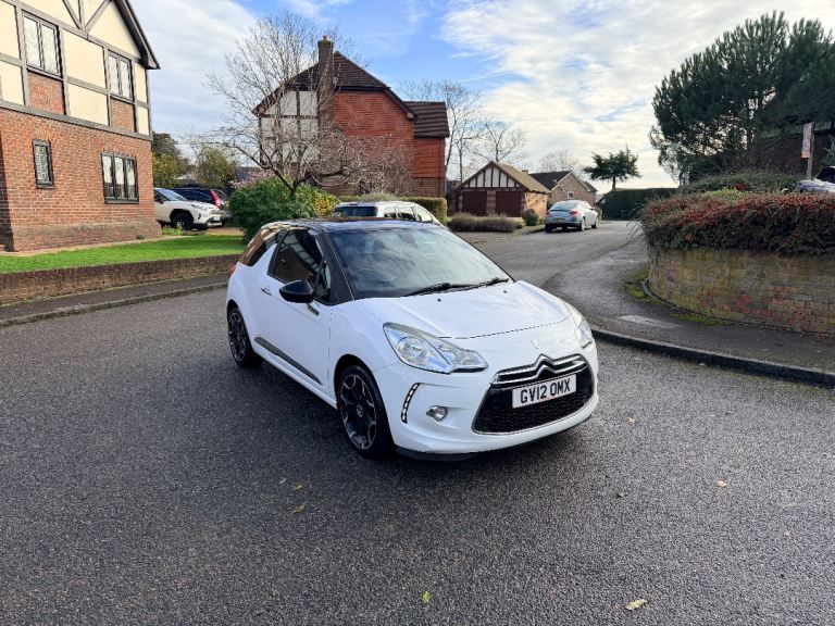 Citroen, DS3, Hatchback, 2012, Manual, 1598 (cc), 3 doors