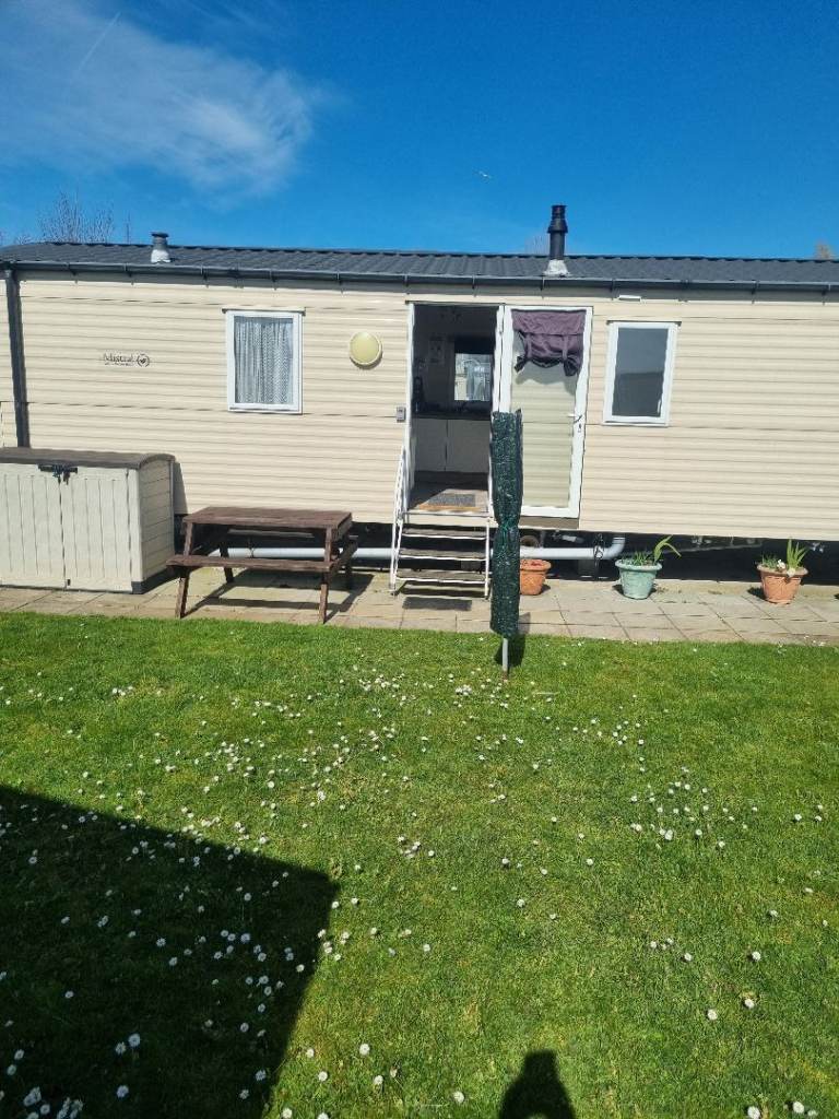 C&H CARAVAN HIRE TRECCO BAY PORTHCAWL 