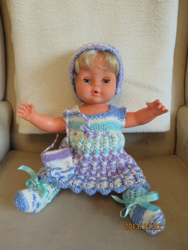 TINY TEARS DOLL from 1970's AS NEW With new clothes 
