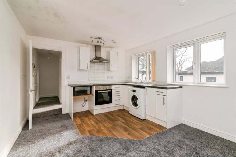 2 bed Flat for Rent in NG5 1AR Nottingham - close to City Centre
