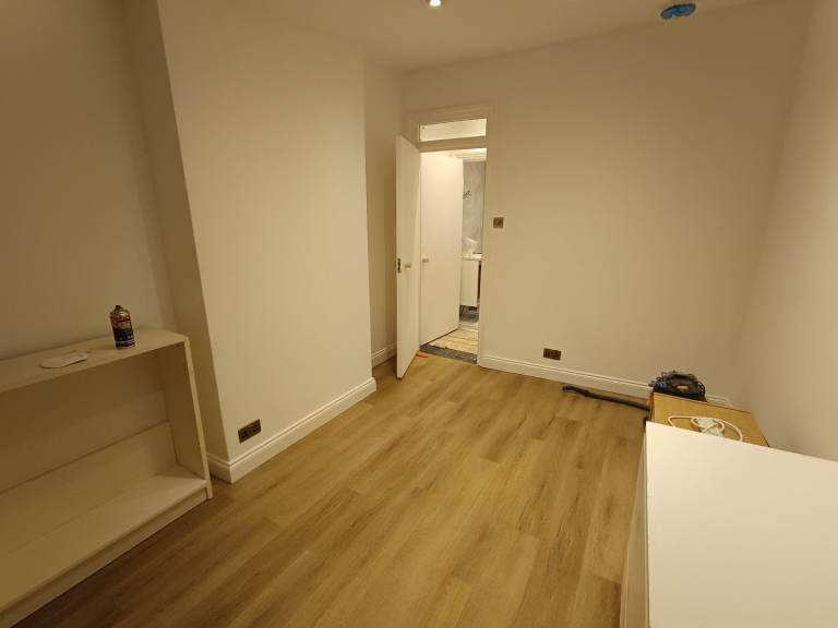 Modern Ensuite Available Mid-January 2026