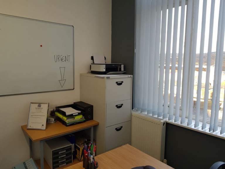 77 sq ft office in BD8, next to city centre. Includes ALL utility bills.