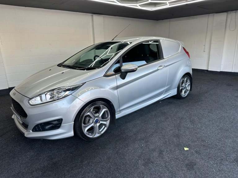 2015 Ford Fiesta Van 1.5 TDCi Sport Panel Van 3dr Diesel Manual (94 g/km, 94 bhp) CAR DERIVED VAN...
