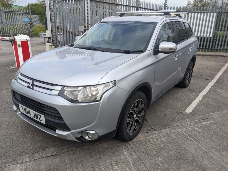 Mitsubishi, OUTLANDER, Estate, 2014, Manual, 2268 (cc), 5 doors