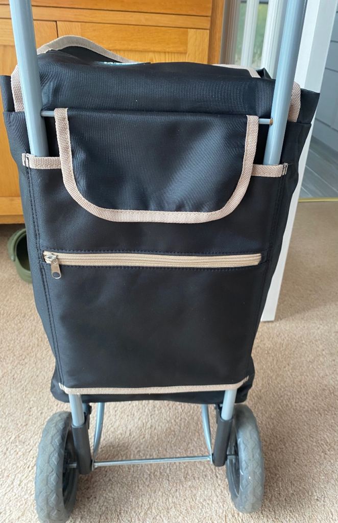 Helly expandable shopping trolley 