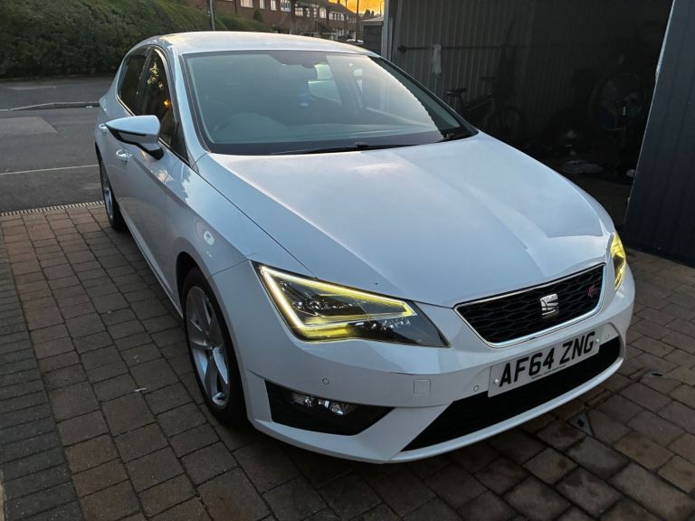 Seat, LEON, Hatchback, 2014, Semi-Auto, 1798 (cc), 5 doors