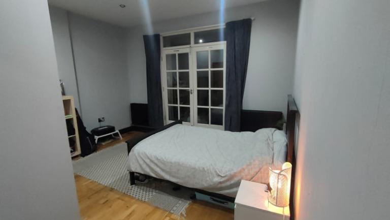 🌿Spacious Room to Rent in Stepney Green, London E1 - Zone 2📍