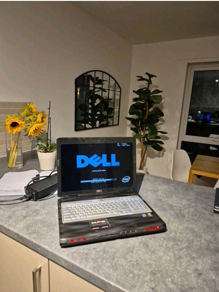 Dell XPS M1730 Intel Core Classic Gaming Laptop,Wins XP + FAST UK🇬🇧 POST