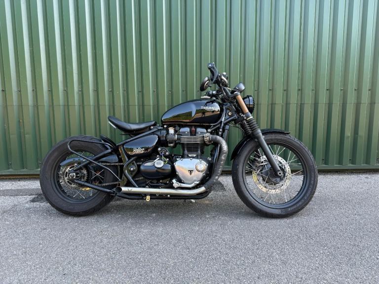 Triumph Bonneville Bobber 2017 Black 4400 Miles Short Pipes Lots of Extras 