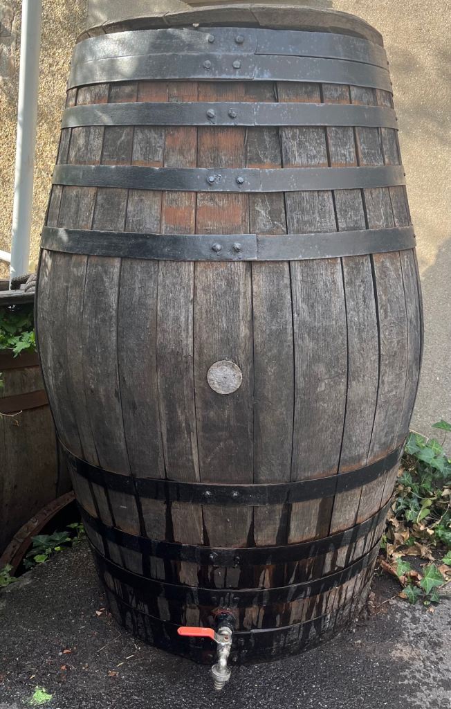Barrel with tap 
