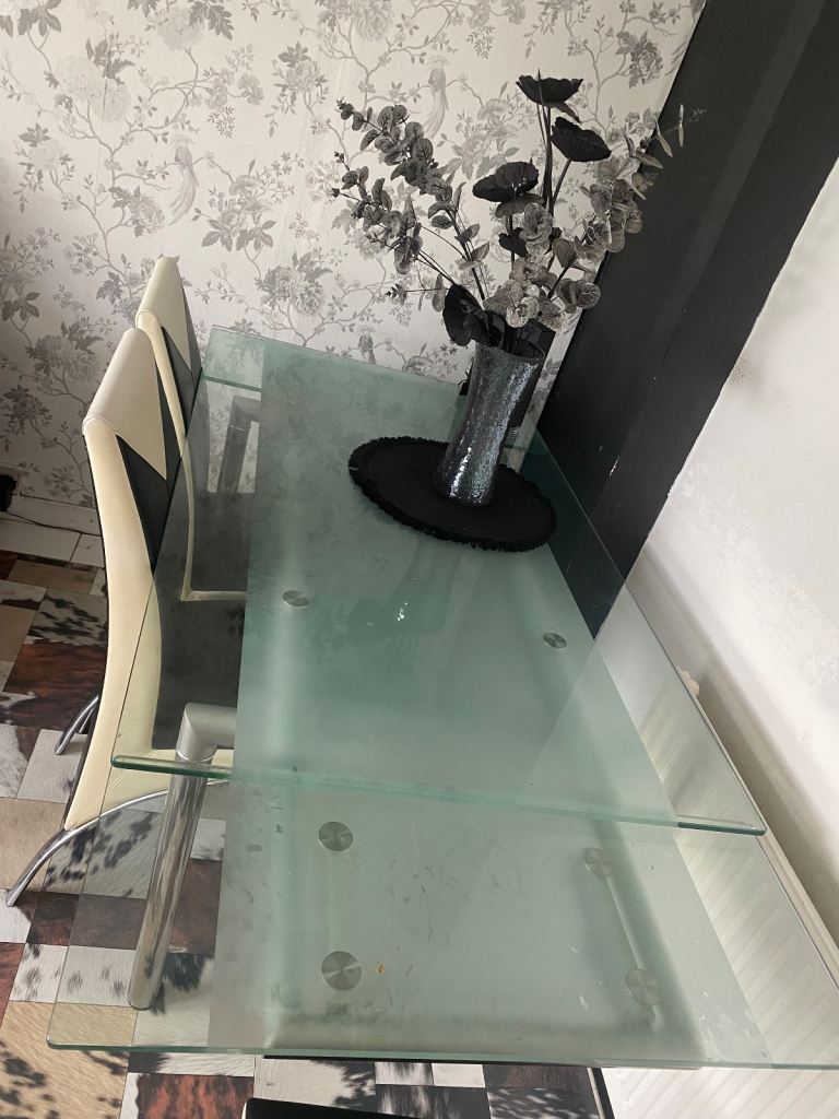 Extended Dinning Table and 4 Chairs!! 