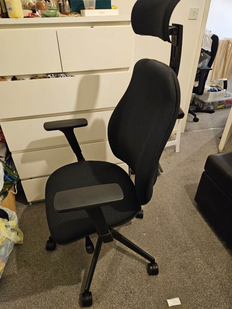 Ergonomic chair