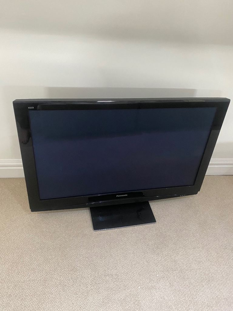 Panasonic TH-50PZ81B 50-inch TV - Good Condition