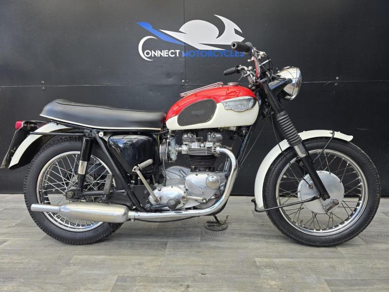 TRIUMPH TR6 650 CLASSIC RESTORATION PROJECT 1966 HPI CLEAR