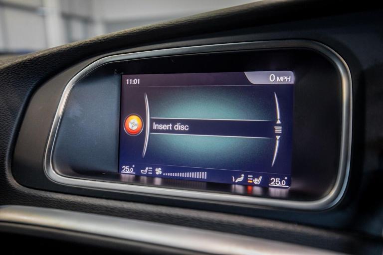 2019 Volvo V40 D2 [122] R DESIGN Edition 5dr Geartronic HATCHBACK DIESEL Automatic