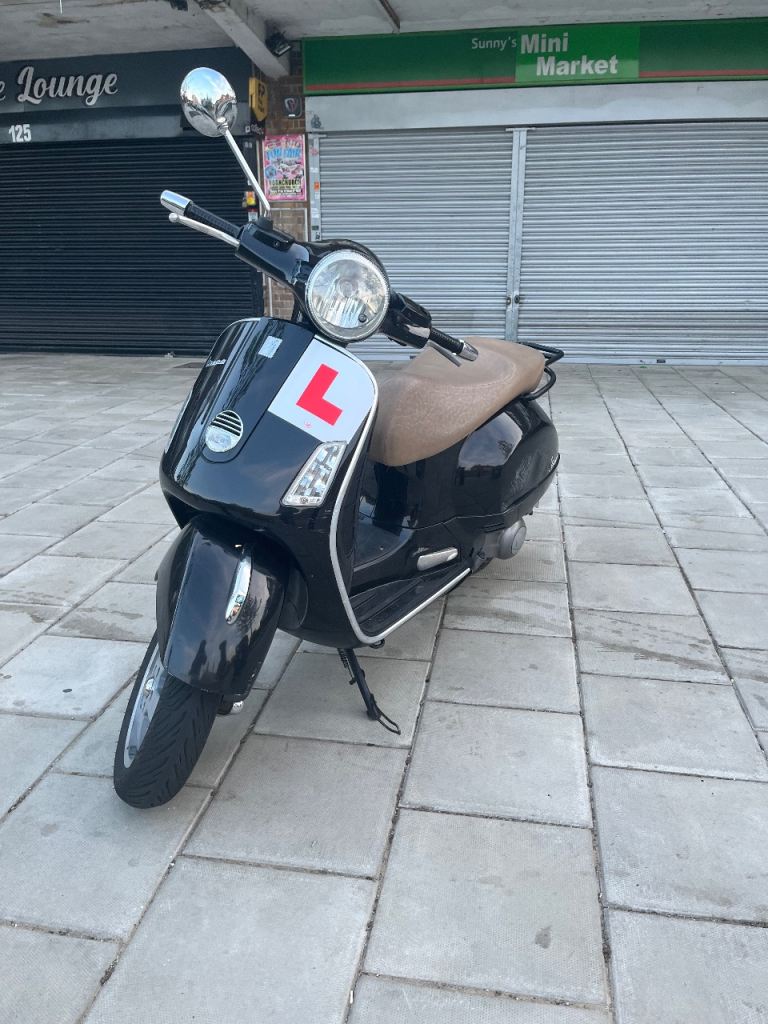 Piaggio, VESPA, 2011, 124 (cc)