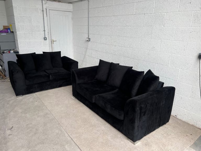 Sofa 3+2 seater delivery available 