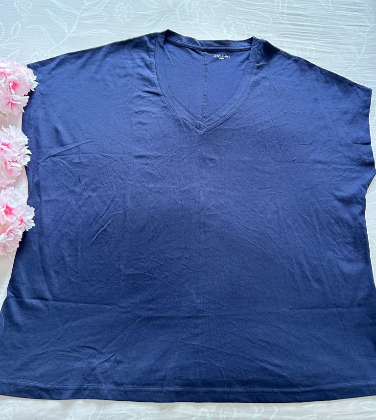 JD Williams Navy Blue V-Neck T-Shirt – Size 20, Good Condition