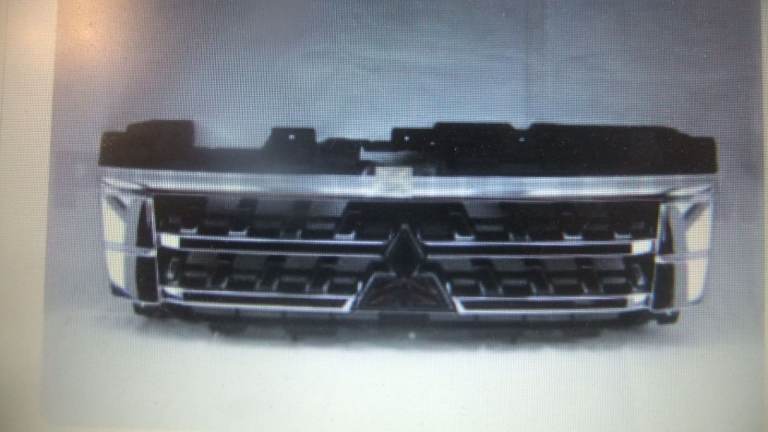 MITSUBISHI SHOGUN  2015 - 2018 FRONT BUMPER, GRILL, CHROME FINISH TRIMS, LED LAMP ALL NEW IN STOCK  