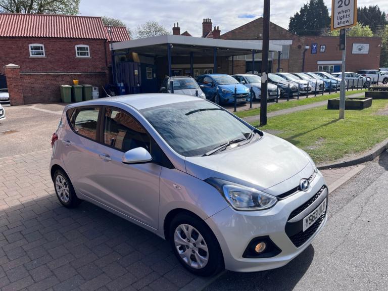 2014 Hyundai i10 1.2 SE 5dr HATCHBACK Petrol Manual