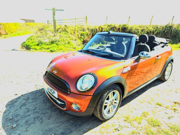 Mini, CONVERTIBLE, Convertible, 2011, Manual, 1598 (cc), 2 doors