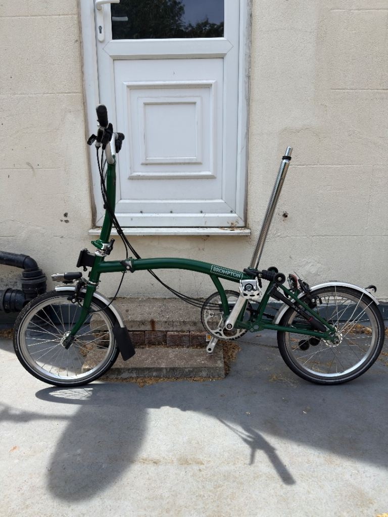 Brompton M6L bike in Racing Green