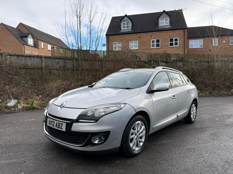 2012 Renault Megane 1.5 dCi 110 Dynamique Automatic 12 Months Mot £20 Tax  ESTATE Diesel Automatic