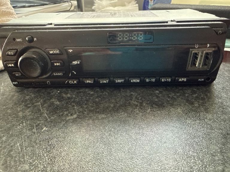 Car stereo 