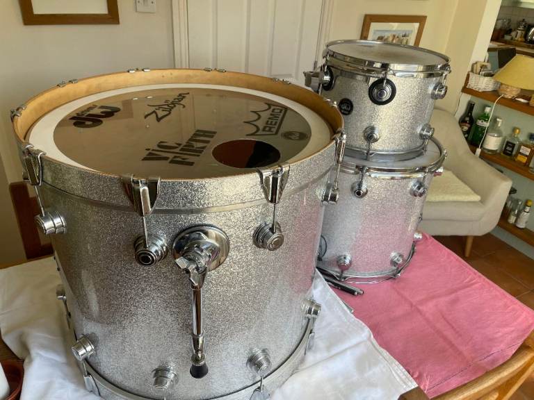 DW USA Maple 22/12/16 Shell Pack – Silver Sparkle – Professional Handcrafted Kit