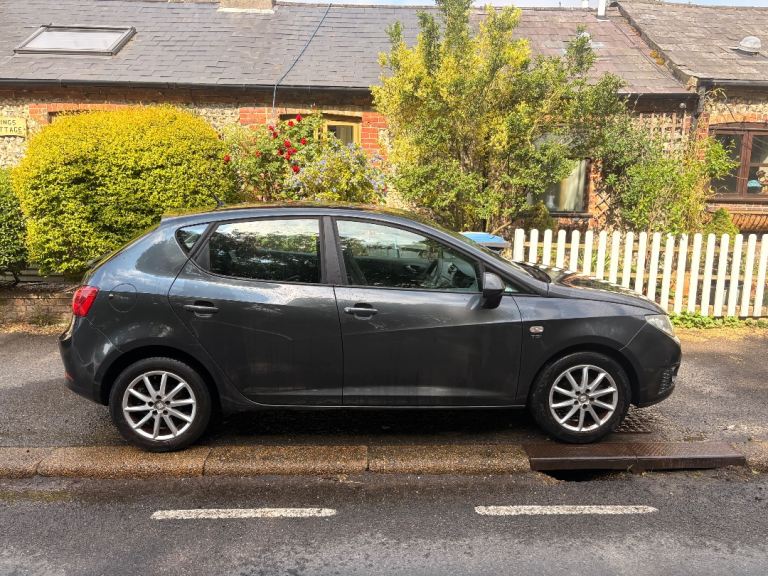 Seat, IBIZA, Hatchback, 2011, Semi-Auto, 1197 (cc), 5 doors