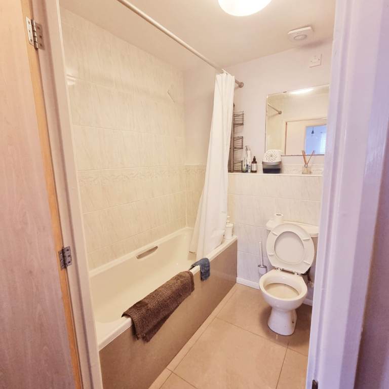 2 Bed Apartment for rent CV1 2UG