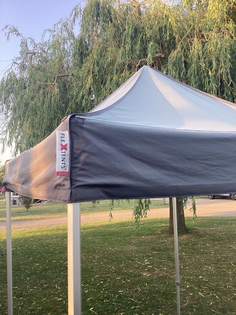 Flexi team gazebo