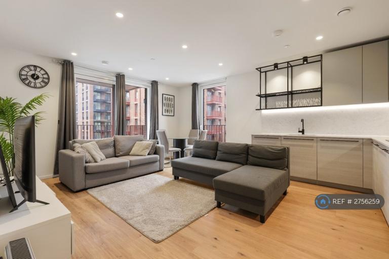 2 bedroom flat in Iris House, London, E14 (2 bed) (#2756259)