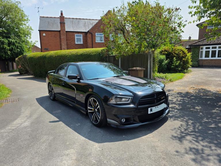 Dodge Charger Srt Superbee 6.4 v8 475bhp