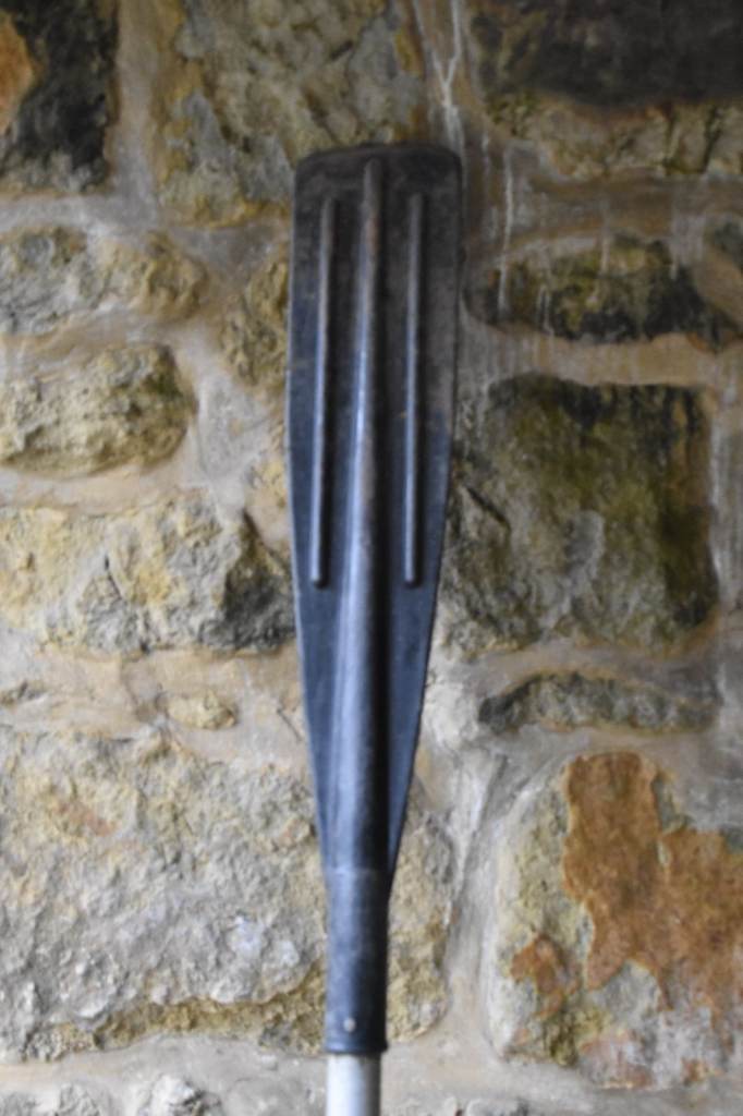 Aluminium dinghy or paddle board paddle measuring 1.8m.