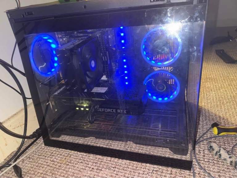 Gaming PC – Ryzen 5 5600X / RTX 3070 / 16GB RAM