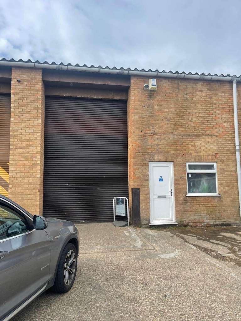 Industrial unit for rent