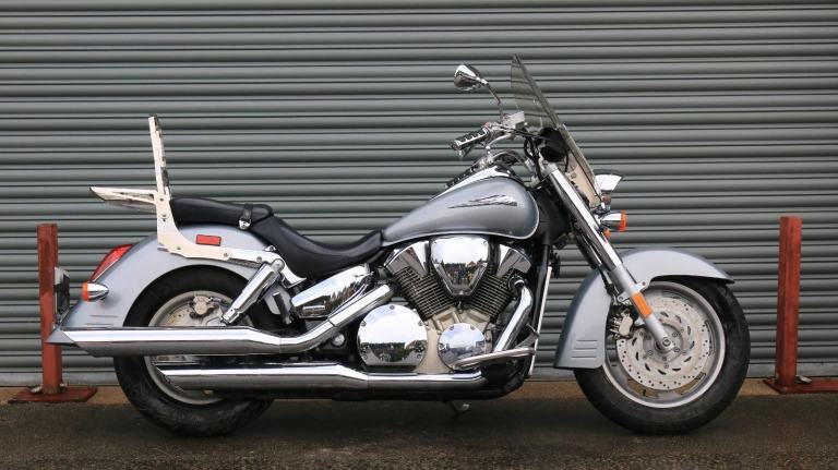 Honda VTX1300 SHADOW 2005 1312cc