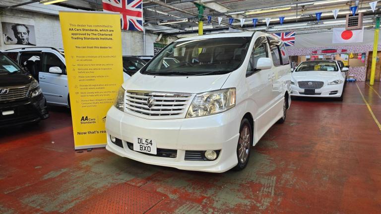 2020 Toyota Alphard 3.0 V Spec Sunroof P doors Cameras Petrol Automatic
