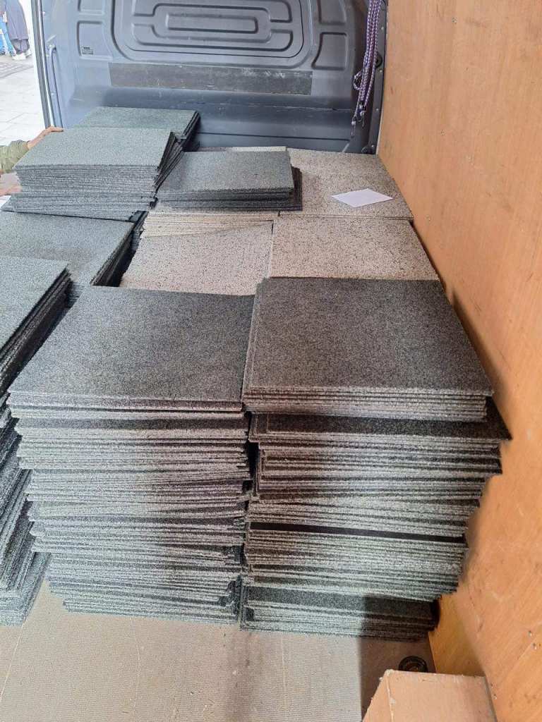 Used Carpet Tiles Available – Different Colours & Sizes