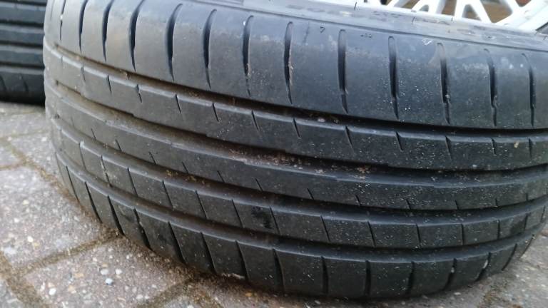 Jr10 18inch alloy wheels and tyres 5x100/5x114