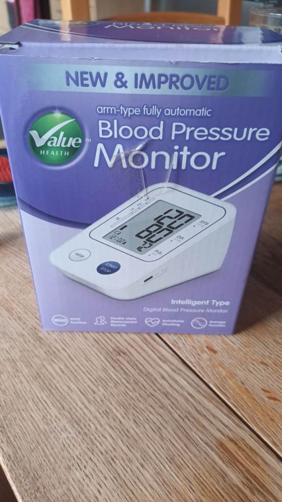 Blood pressure monitor 