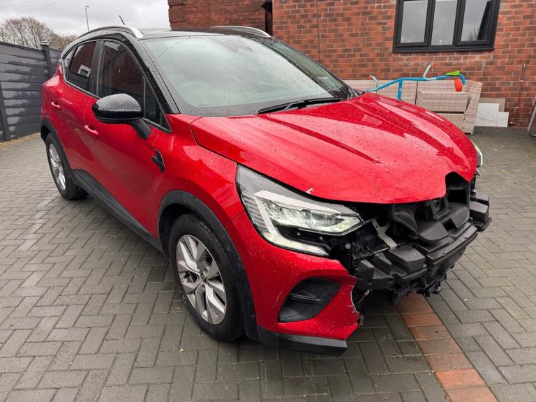 2020 Renault Captur 1.3 TCE 130 Iconic 5dr Damaged Salvage Repairable HATCHBACK Petrol Manual