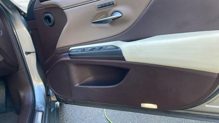 2020 Lexus ES 300h 2.5 4dr CVT SALOON PETROL/ELECTRIC Automatic