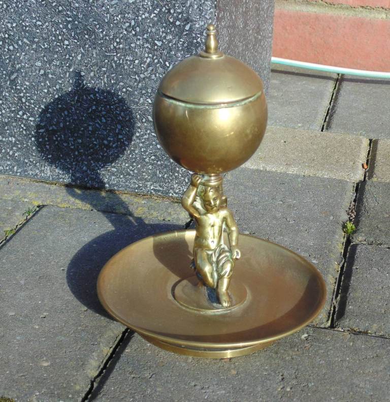 (1477) brass cherub ink well ornament (Pick up or post, Dy4 area)