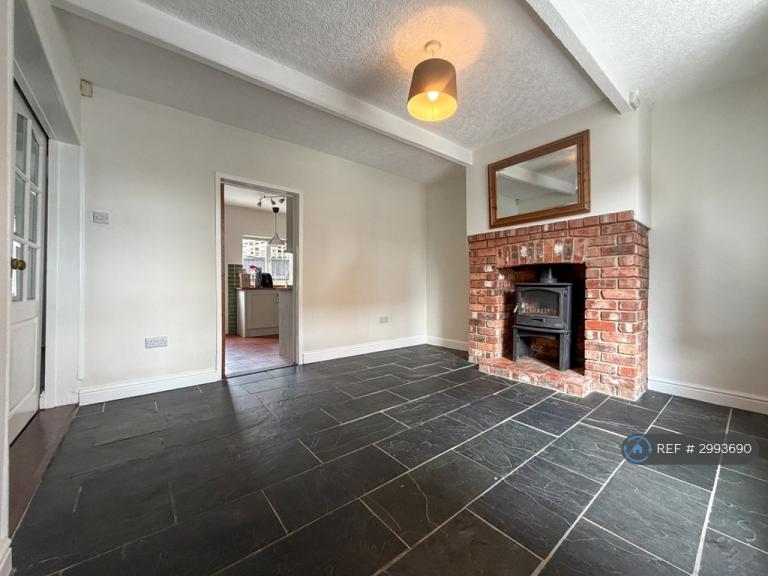 3 bedroom house in Cherry Tree Lane, Stockport, SK2 (3 bed) (#2993690)