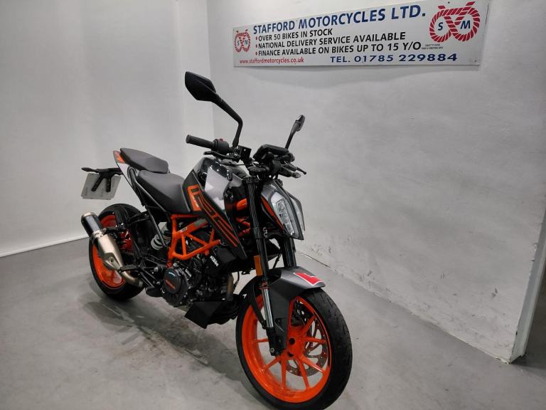 KTM 125 Duke   STAFFORD MOTORCYCLES LIMITED